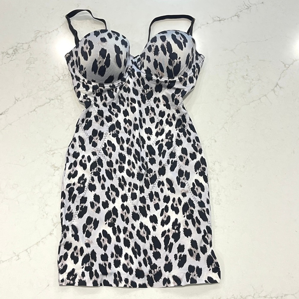 Victoria's Secret Power Figure Cupped Shaping Slip 34D Leopard Print Underwire